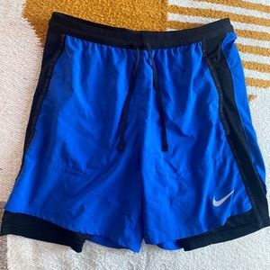 Mens size S Nike running shorts